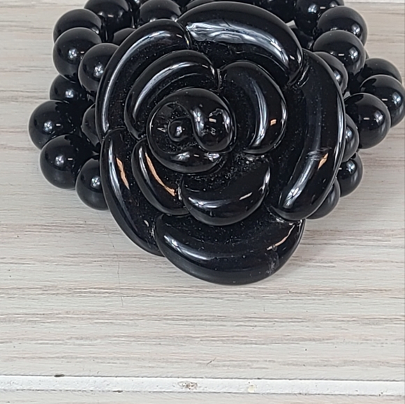Large Black Floral Beaded Stretch Bracelet - Picture 1 of 4